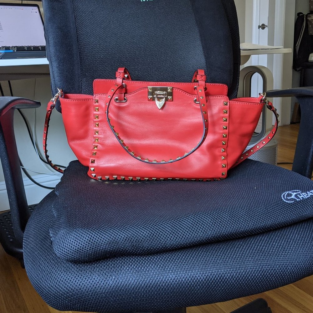 Vitello Small Rockstud Tote Red
